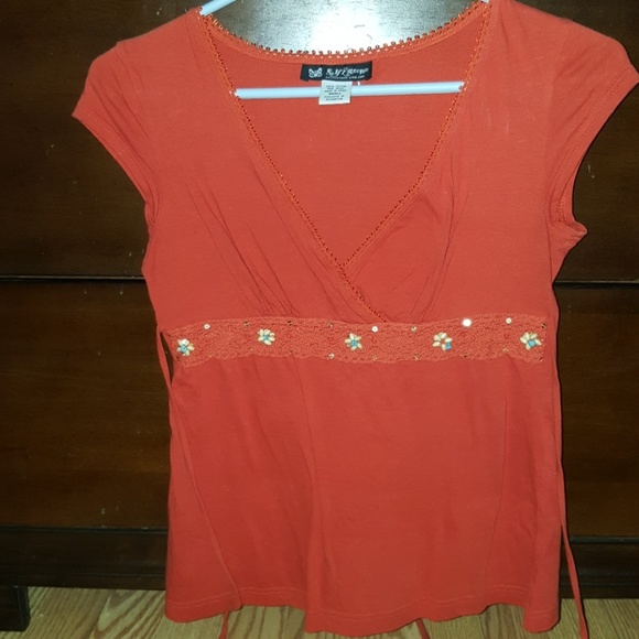 Self esteem Tops - Gently used Beautiful Too Self esteem Tops - Gently used Beautiful Too